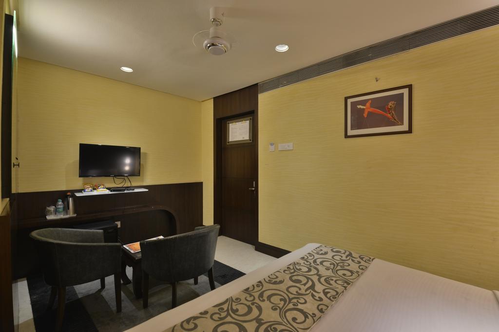 Hotel The Golden Oak Rāipur Exteriér fotografie