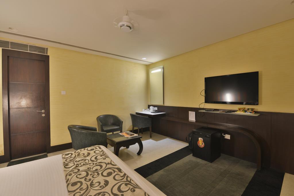 Hotel The Golden Oak Rāipur Exteriér fotografie