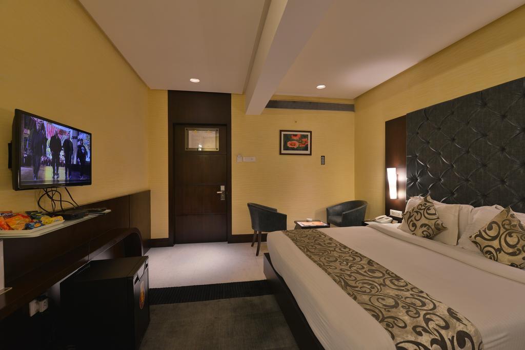 Hotel The Golden Oak Rāipur Exteriér fotografie