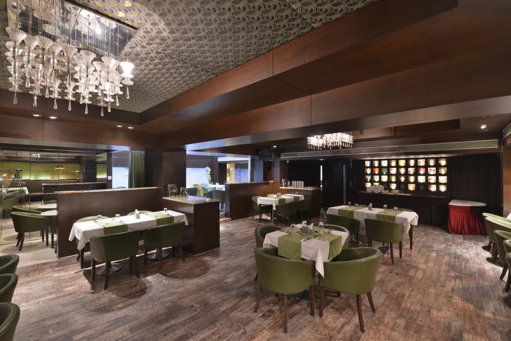 Hotel The Golden Oak Rāipur Exteriér fotografie