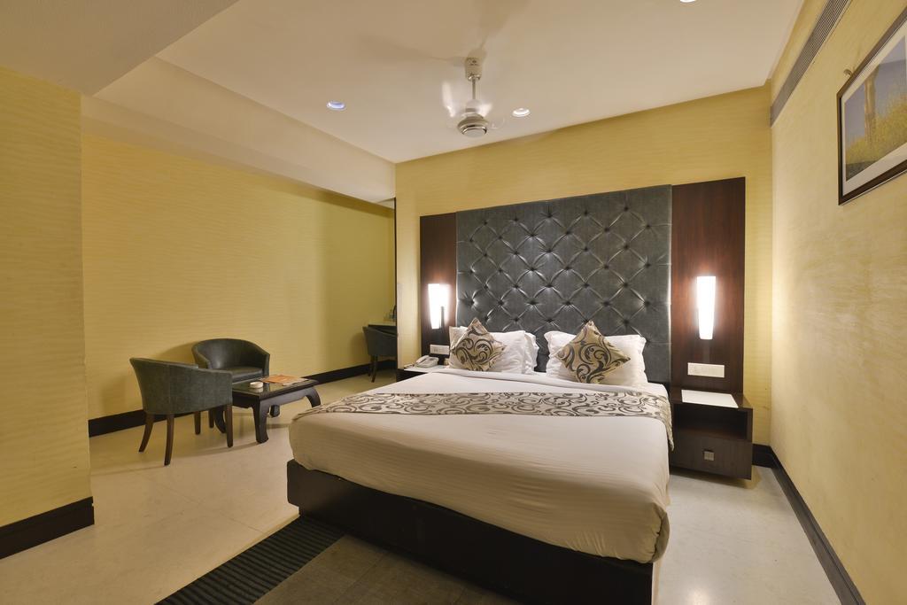 Hotel The Golden Oak Rāipur Exteriér fotografie